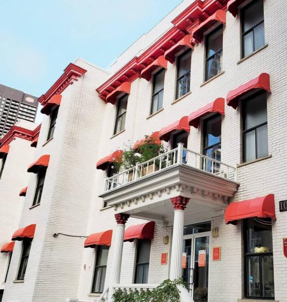 Auberge Saintlo Montreal