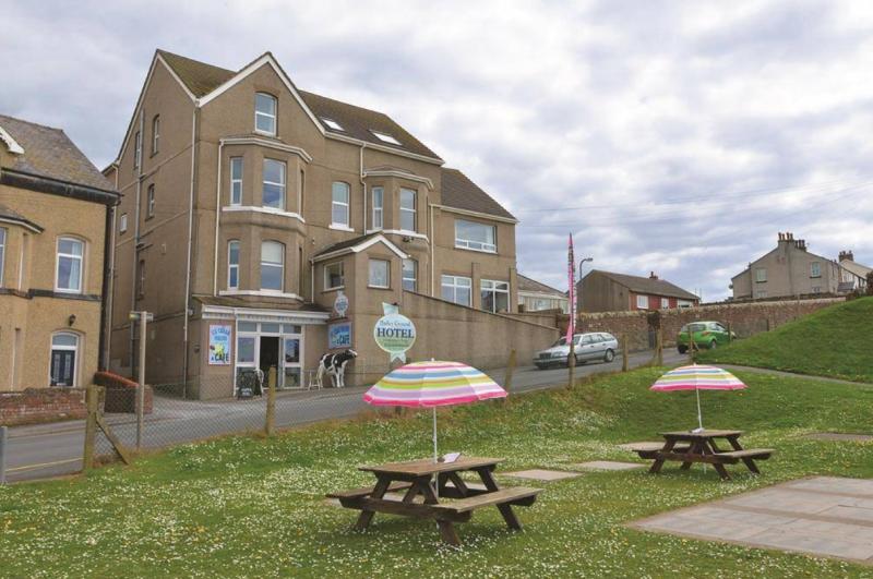 Bailey Ground Hotel