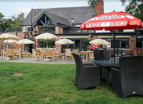 Bulls Head, Hale Barns Altrincham
