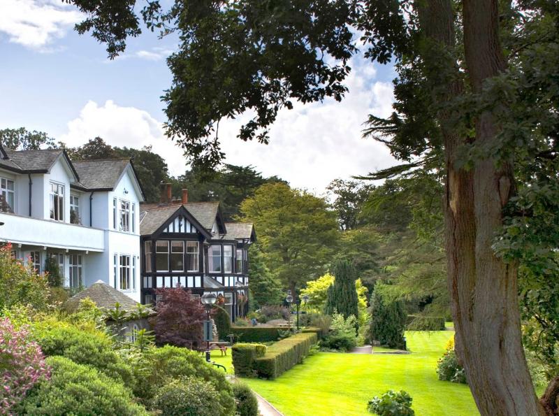 Castle Green Hotel