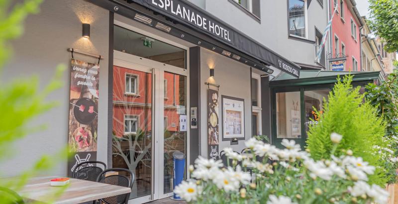 ESPLANADE HOTEL