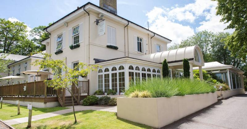 Forest Lodge Hotel