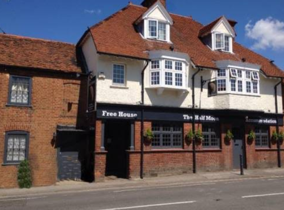 Half Moon Inn Accommodation in Woking