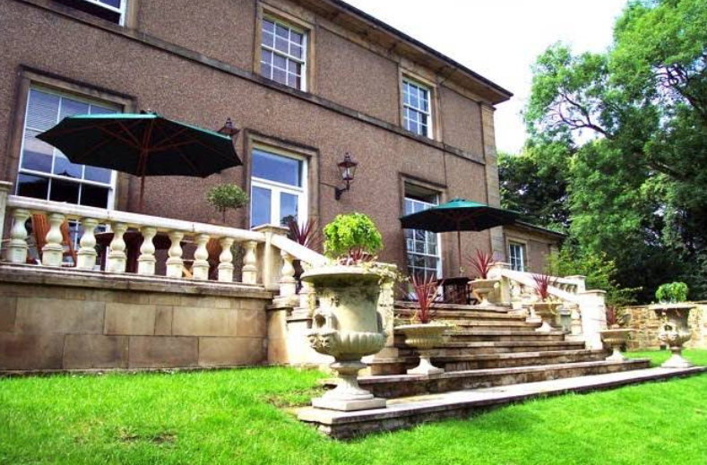 Hedgefield House