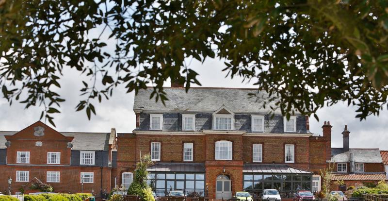 Le Strange Arms Hotel and Lodges