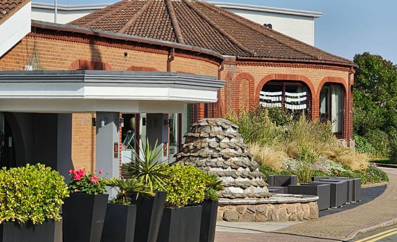 Leonardo Hotel Hinckley Island