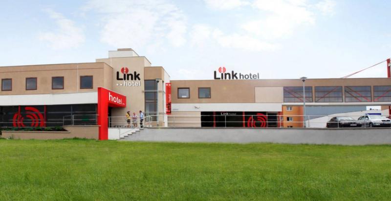 Link Hotel