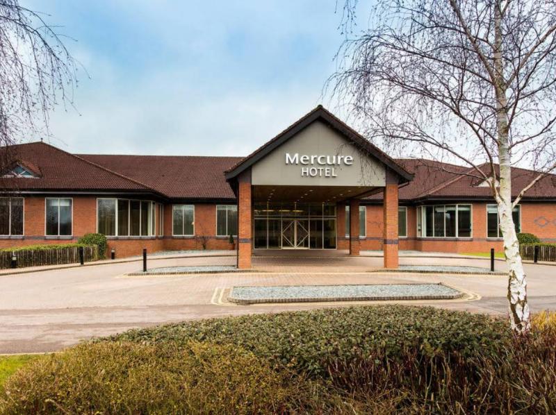Mercure Daventry Court Hotel