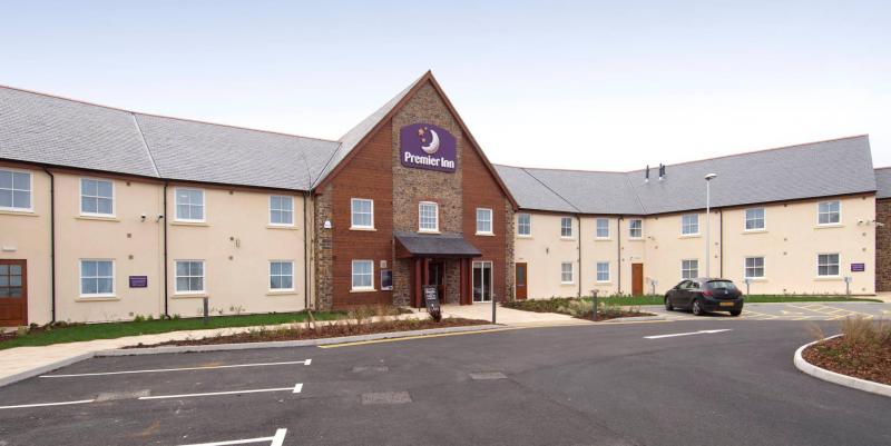 Premier Inn Camborne hotel