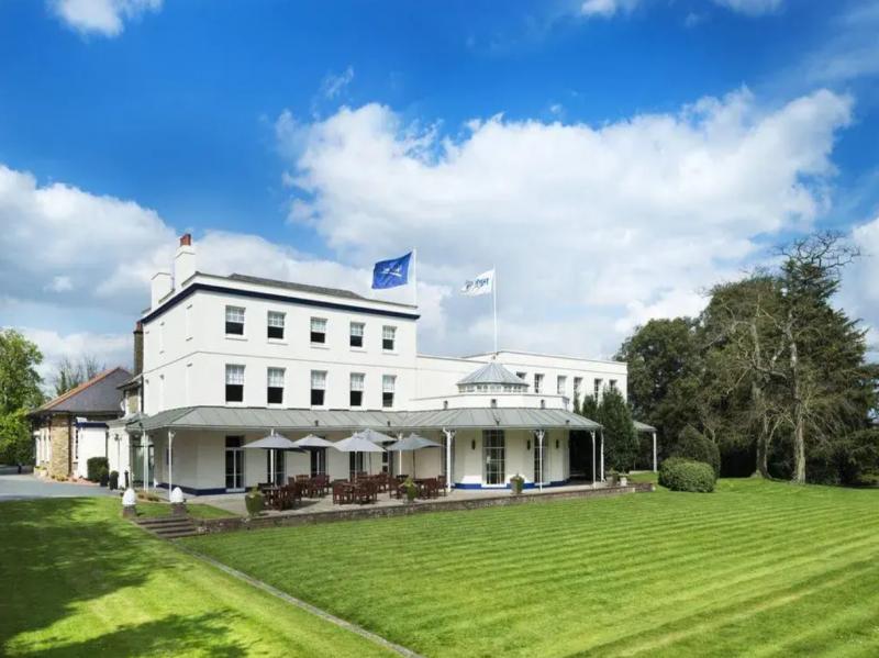 Stifford Hall Hotel, Thurrock