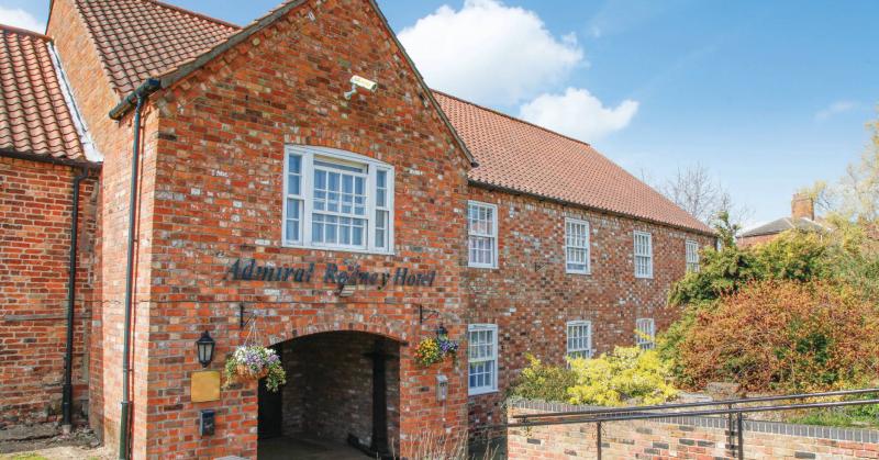 The Admiral Rodney Hotel
