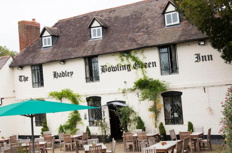 The Hadley Bowling Green Inn