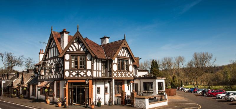The Popinjay Hotel
