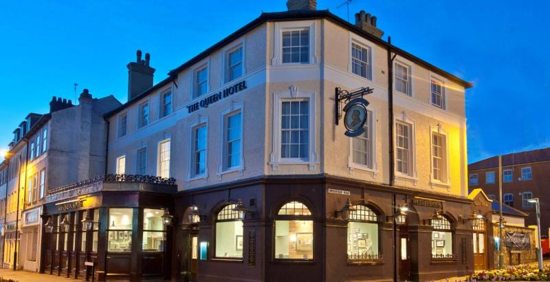 The Queen Hotel