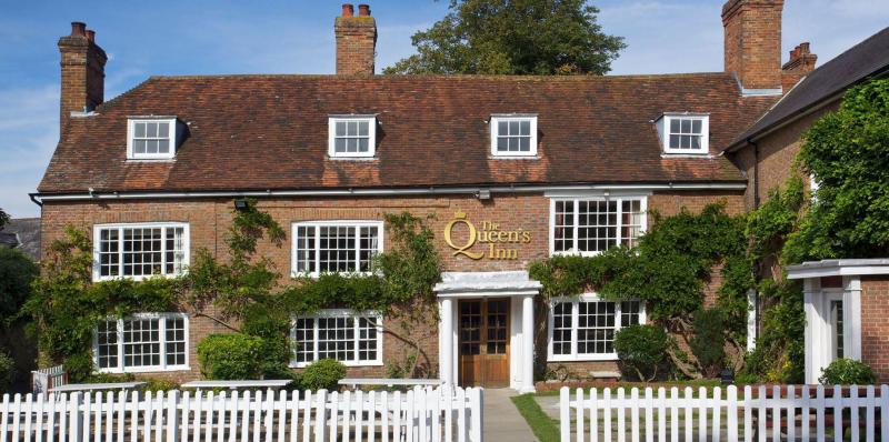 The Queens Inn