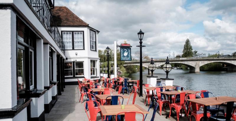 The Swan Hotel Staines