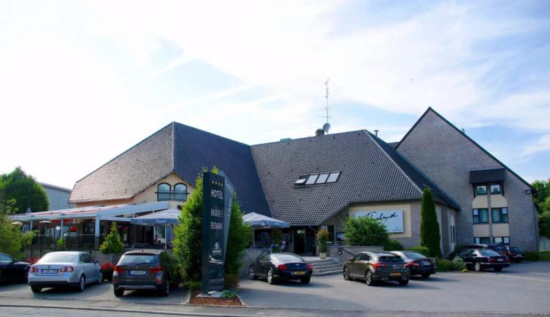 Threeland Hotel